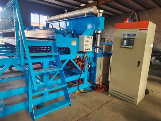 デルタ PLC メッシュ サイズ 2.4*6m CNC 強化レバー メッシュ 溶接 機械
